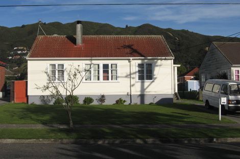 Photo of property in 11 Collett Street, Naenae, Lower Hutt, 5011