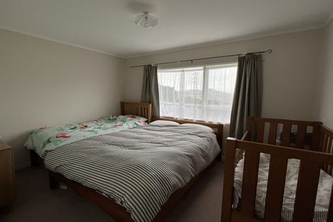 Photo of property in 61 Chartwell Drive, Crofton Downs, Wellington, 6035