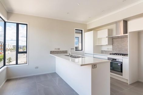 Photo of property in 162 Hobsonville Point Road, Hobsonville, Auckland, 0616