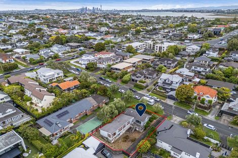 Photo of property in 5 Beacholm Road, Takapuna, Auckland, 0622