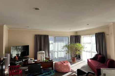 Photo of property in 1/21 Glanworth Place, Dannemora, Auckland, 2016