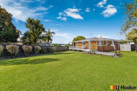 Photo of property in 17 Valencia Place, Manurewa, Auckland, 2102