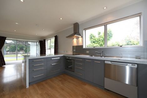 Photo of property in 3 Trigg Crescent, Taradale, Napier, 4112