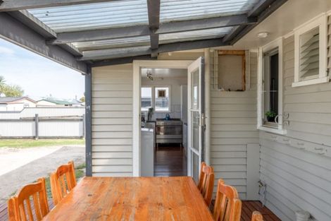 Photo of property in 6 Chalmers Road, Te Hapara, Gisborne, 4010