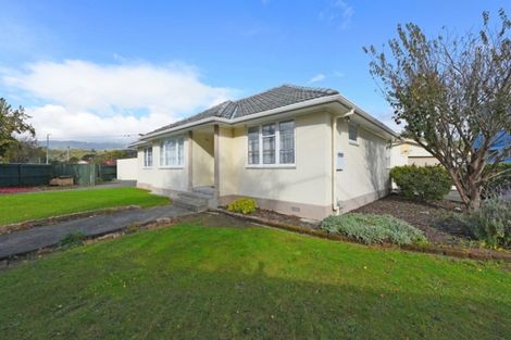 Photo of property in 27 Maclean Street, Wallaceville, Upper Hutt, 5018