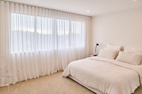 Photo of property in 33 Holystone Road, Whitby, Porirua, 5024