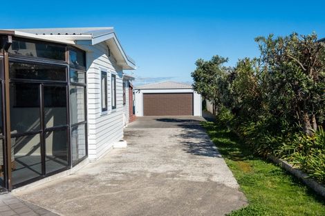 Photo of property in 71 The Esplanade, Westshore, Napier, 4110