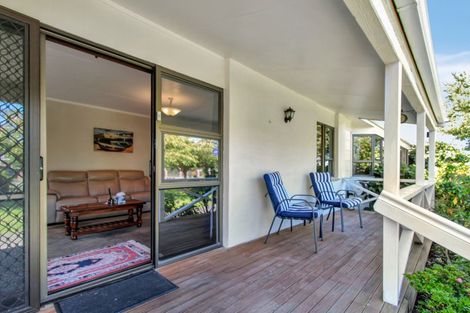 Photo of property in 8 Smith Street, Dannevirke, 4930