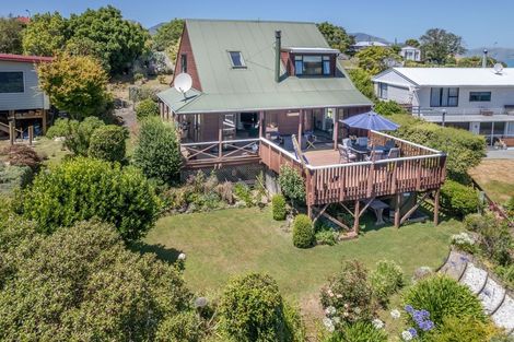 Photo of property in 5 Ngaio Grove, Robinsons Bay, Akaroa, 7581