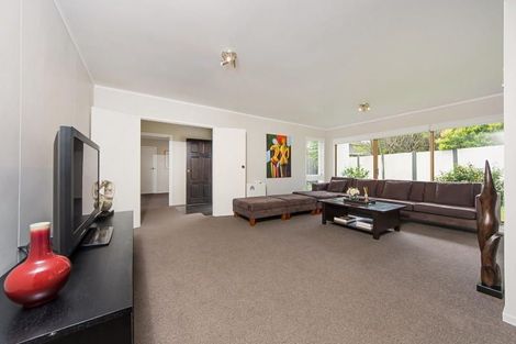 Photo of property in 25 Meadway, Sunnyhills, Auckland, 2010