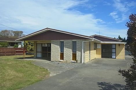 Photo of property in 21c Flower Street, Bulls, 4818