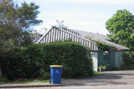 Photo of property in 1/246 Titirangi Road, Titirangi, Auckland, 0604