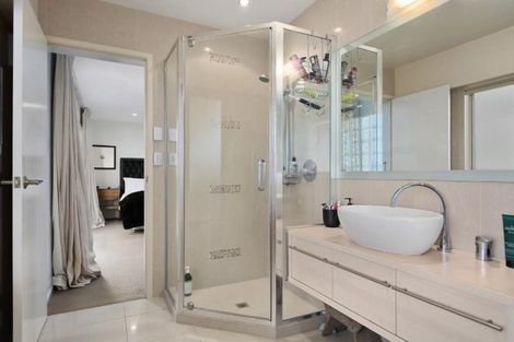 Photo of property in 189 Marine Parade, Mount Maunganui, 3116