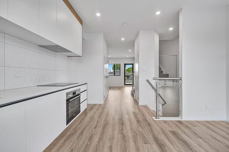 Photo of property in 7/345 Pakuranga Road, Pakuranga Heights, Auckland, 2010