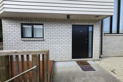 Photo of property in 17b Knox Road, Swanson, Auckland, 0612