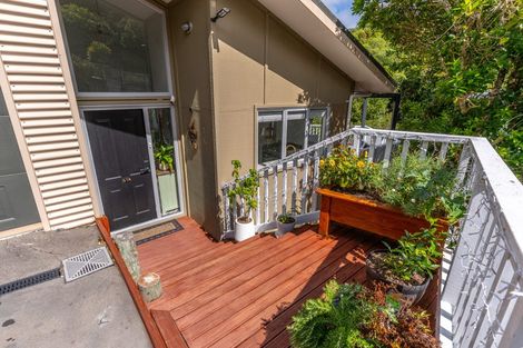 Photo of property in 51a Maungaraki Road, Korokoro, Lower Hutt, 5012