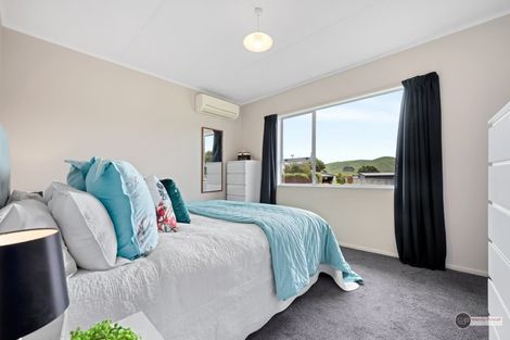 Photo of property in 3 Mossburn Grove, Kelson, Lower Hutt, 5010