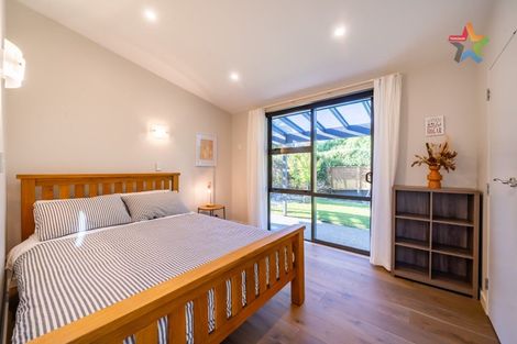 Photo of property in 22 Mount Marua Drive, Timberlea, Upper Hutt, 5018