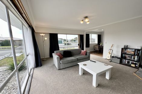 Photo of property in 13 Glenalmond Crescent, Rockdale, Invercargill, 9812