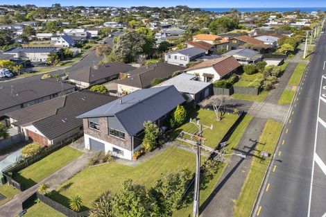 Photo of property in 23 Bay Street, Red Beach, 0932