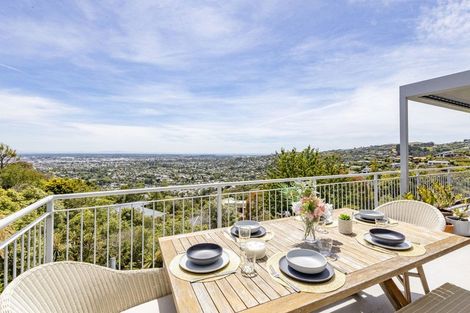 Photo of property in 4 Patchett Place, Cashmere, Christchurch, 8022