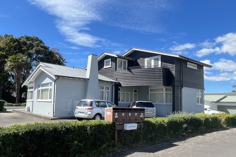 Photo of property in 204a Devonport Road, Tauranga, 3110