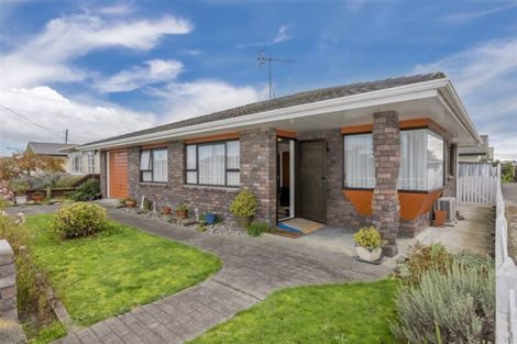 Photo of property in 15 Cook Street, Foxton, 4814