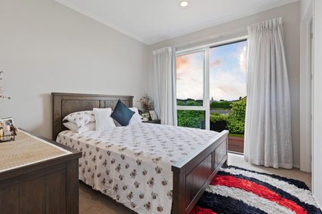 Photo of property in 8 Gemscott Crescent, Huapai, Kumeu, 0810