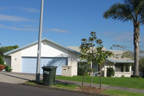 Photo of property in 7 Alf Place, Somerville, Auckland, 2014