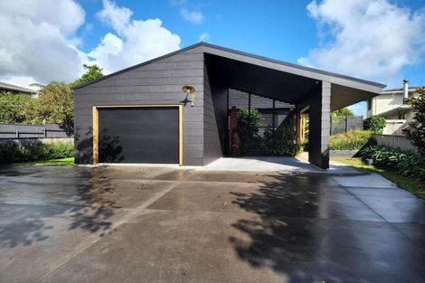 Photo of property in 23 Linda Street, Oakura, 4314