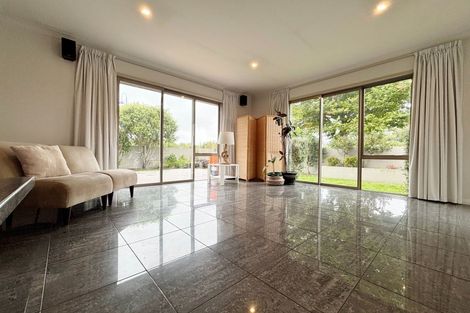 Photo of property in 68 Coolspring Way, Redwood, Christchurch, 8051