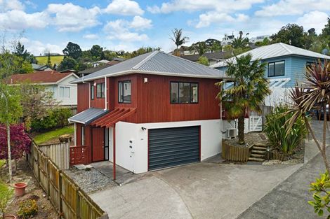 Photo of property in 1/86a West Drive, West Harbour, Auckland, 0618