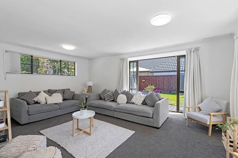 Photo of property in 64 Karnak Crescent, Russley, Christchurch, 8042