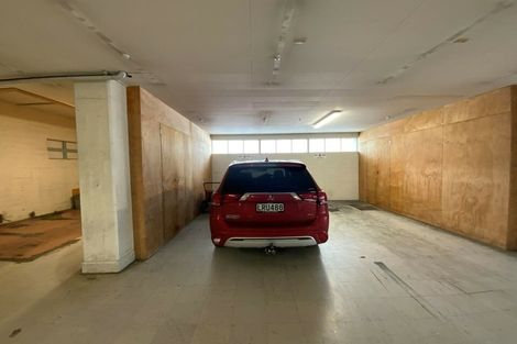 Photo of property in Endeavour Apartments, 10/125 Thorndon Quay, Pipitea, Wellington, 6011