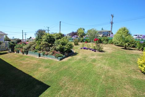 Photo of property in 1 Blyth Street, Holmes Hill, Oamaru, 9401