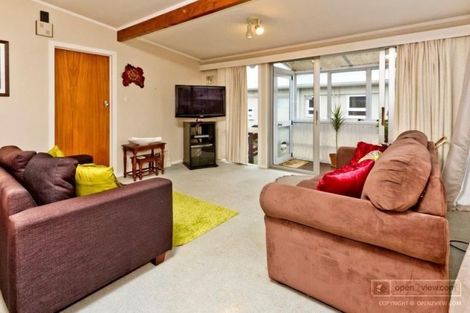 Photo of property in 1/32 Kowhai Road, Campbells Bay, Auckland, 0630