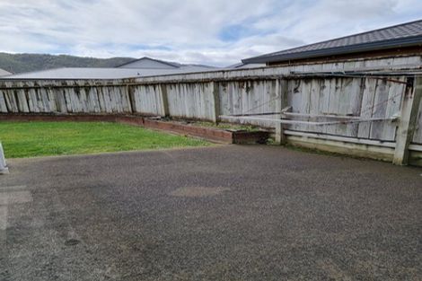 Photo of property in 32 Tararua Street, Trentham, Upper Hutt, 5018