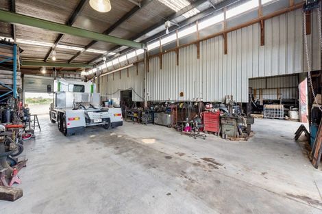 Photo of property in 240 Sutton Road, Drury, 2113