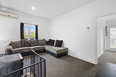 Photo of property in 15 Standish Street, Westown, New Plymouth, 4310