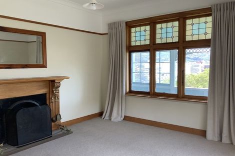 Photo of property in 4 Batham Drive, Mount Victoria, Wellington, 6011