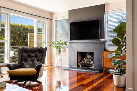 Photo of property in 8 Trigg Road, Huapai, Kumeu, 0810