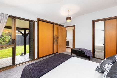 Photo of property in 270 Memorial Avenue, Burnside, Christchurch, 8053