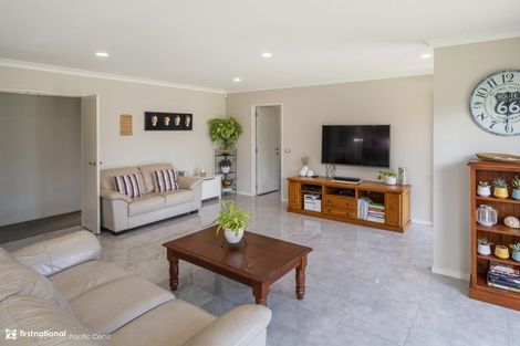 Photo of property in 22 Captain Wood Avenue, Whitianga, 3510