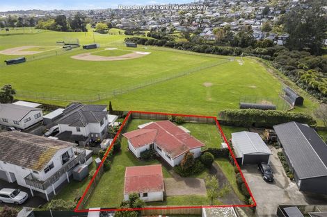 Photo of property in 174 Cascades Road, Pakuranga Heights, Auckland, 2010