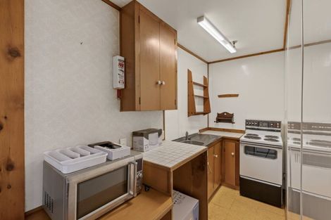 Photo of property in 36 Rangatira Road, Birkenhead, Auckland, 0626