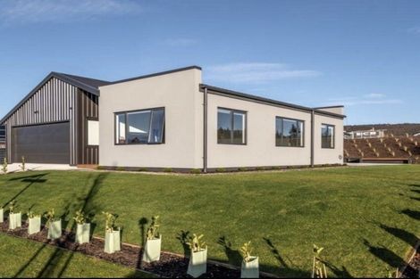 Photo of property in 39 Obelisk Street, Wanaka, 9305