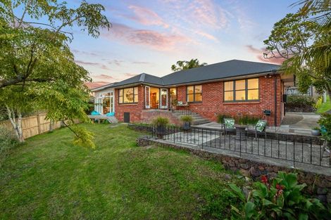 Photo of property in 3 Spencer Terrace, Hauraki, Auckland, 0622
