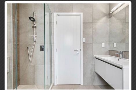 Photo of property in 8 Waihanga Way, Bucklands Beach, Auckland, 2014