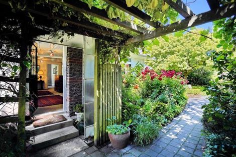 Photo of property in 34 Tui Street, Fendalton, Christchurch, 8041