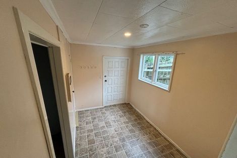 Photo of property in 65 Howard Road, Orere Point, Papakura, 2585